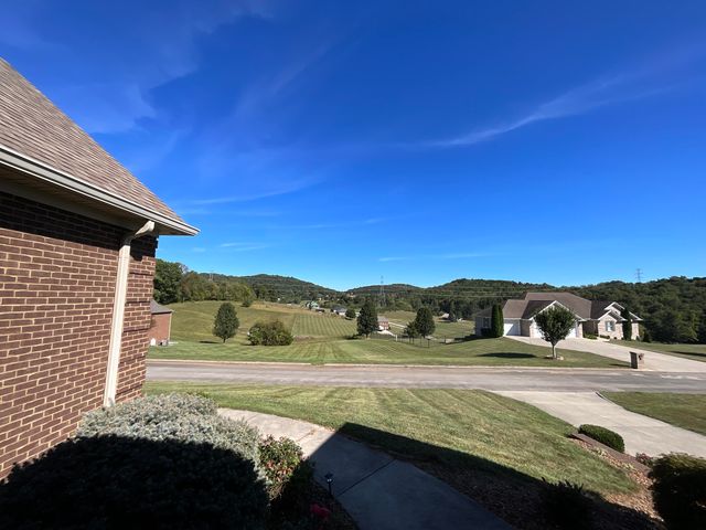 179 Walnut Ridge Drive, Somerset, KY 42503