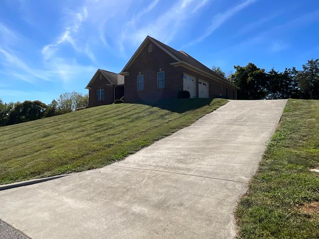 179 Walnut Ridge Drive, Somerset, KY 42503