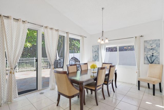 10418 Buena Ventura Drive, Boca Raton, FL 33498