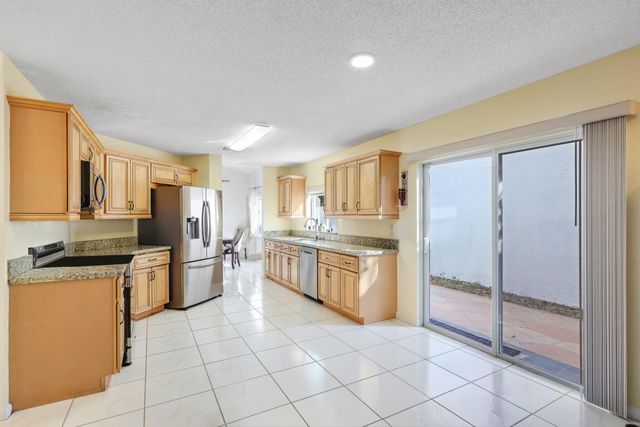 10418 Buena Ventura Drive, Boca Raton, FL 33498