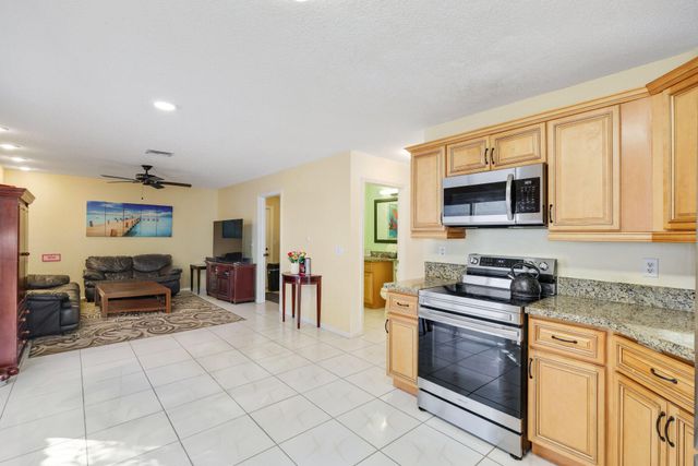 10418 Buena Ventura Drive, Boca Raton, FL 33498