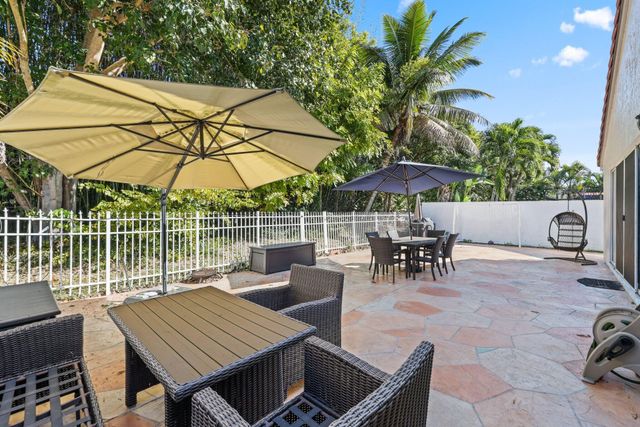 10418 Buena Ventura Drive, Boca Raton, FL 33498