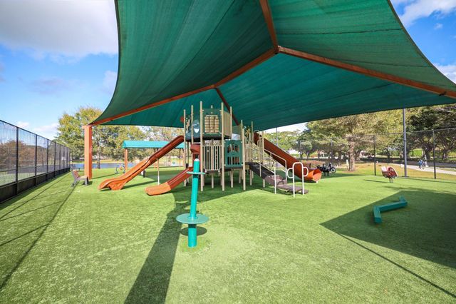 10418 Buena Ventura Drive, Boca Raton, FL 33498