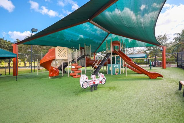 10418 Buena Ventura Drive, Boca Raton, FL 33498