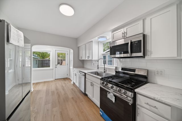 2107 POPLAR Street, Erie, PA 16502