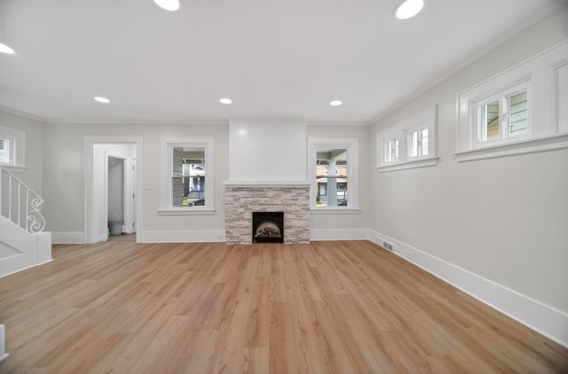 2107 POPLAR Street, Erie, PA 16502