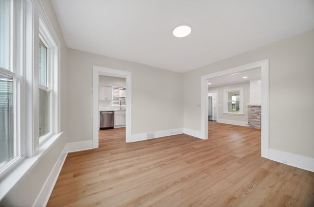 2107 POPLAR Street, Erie, PA 16502