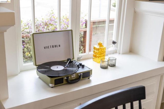 1261 1261 Hearst Ave, Berkeley, CA 94702