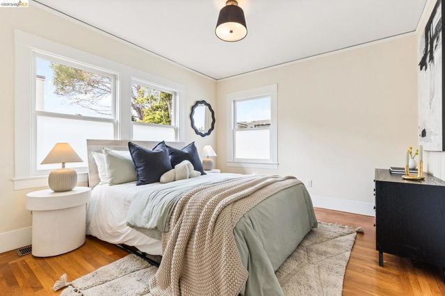 1261 1261 Hearst Ave, Berkeley, CA 94702