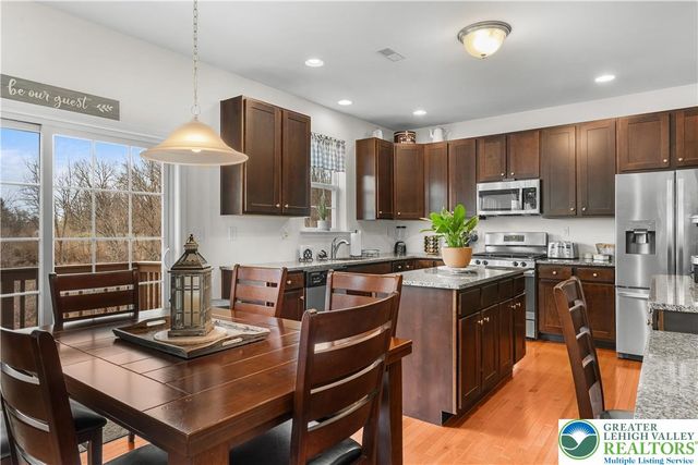 9628 Crescent Lane, Upper Macungie Twp, PA 18031