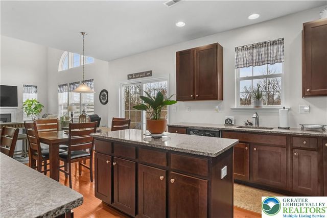 9628 Crescent Lane, Upper Macungie Twp, PA 18031