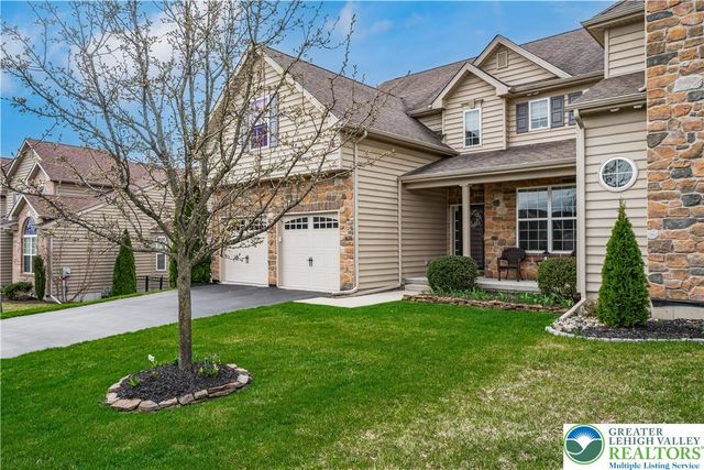 9628 Crescent Lane, Upper Macungie Twp, PA 18031