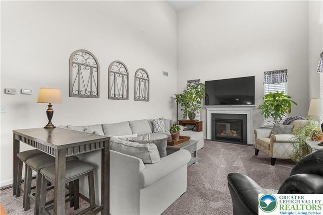 9628 Crescent Lane, Upper Macungie Twp, PA 18031