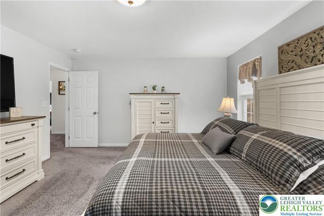 9628 Crescent Lane, Upper Macungie Twp, PA 18031