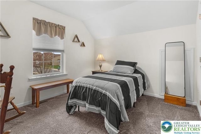 9628 Crescent Lane, Upper Macungie Twp, PA 18031