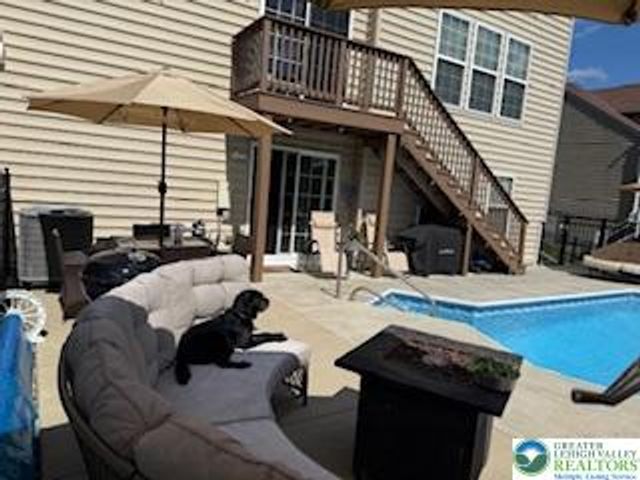 9628 Crescent Lane, Upper Macungie Twp, PA 18031