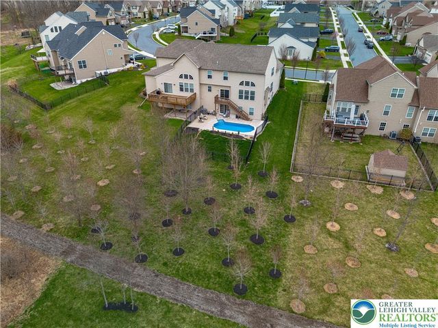 9628 Crescent Lane, Upper Macungie Twp, PA 18031