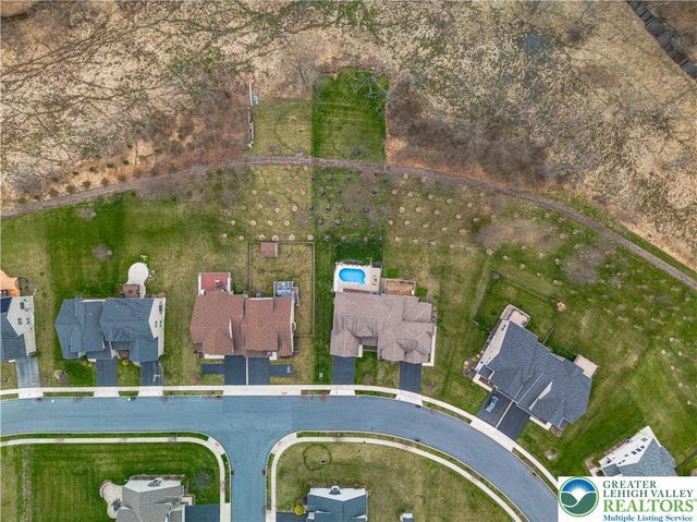 9628 Crescent Lane, Upper Macungie Twp, PA 18031