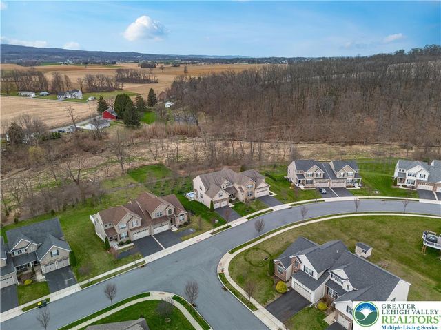 9628 Crescent Lane, Upper Macungie Twp, PA 18031