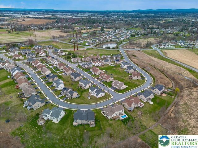 9628 Crescent Lane, Upper Macungie Twp, PA 18031