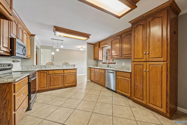 145 Butch Cash Road, Hazel Green, AL 35750