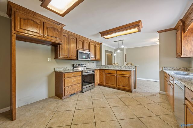 145 Butch Cash Road, Hazel Green, AL 35750