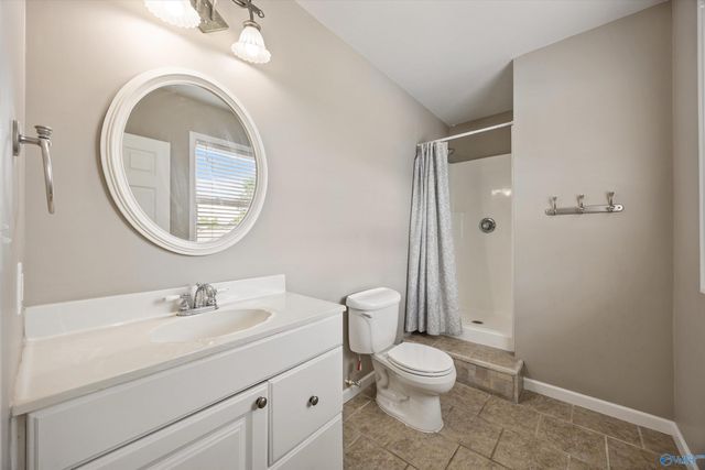 145 Butch Cash Road, Hazel Green, AL 35750