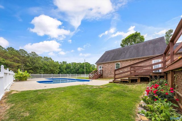 145 Butch Cash Road, Hazel Green, AL 35750