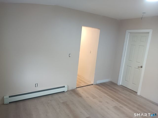 1248 North Main Street, Waterbury, CT 06704