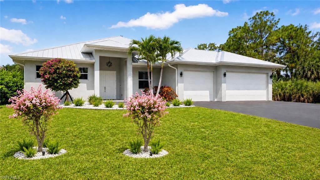 24000 Claire ST, BONITA SPRINGS, FL 34135 — exterior