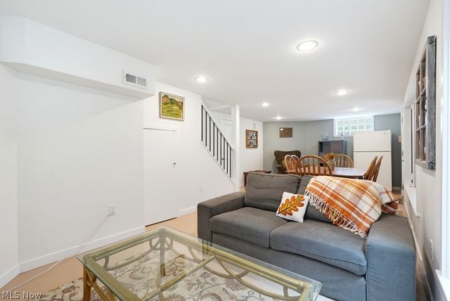 7749 State Route 43, Kent, OH 44240