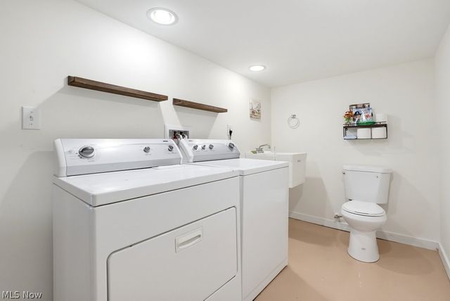 7749 State Route 43, Kent, OH 44240