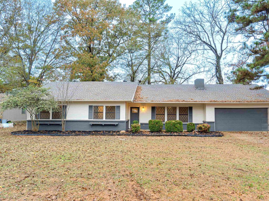4 Beechwood DR, Cabot, AR 72023