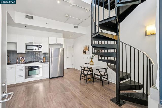 501 Beale St 1D, San Francisco, CA 94105