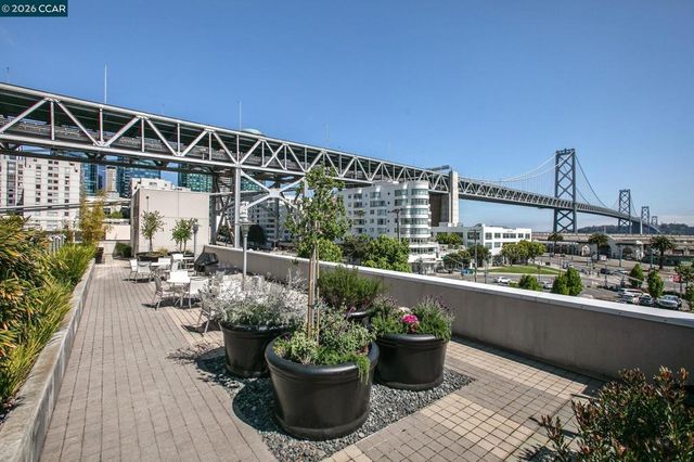 501 Beale St 1D, San Francisco, CA 94105