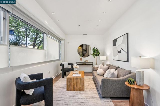 501 Beale St 1D, San Francisco, CA 94105