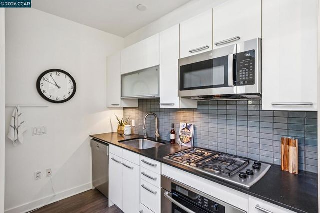 501 Beale St 1D, San Francisco, CA 94105