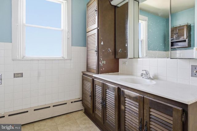 1423 FAYETTE AVE, Reading, PA 19607