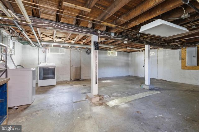 1423 FAYETTE AVE, Reading, PA 19607