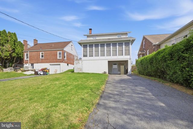 1423 FAYETTE AVE, Reading, PA 19607