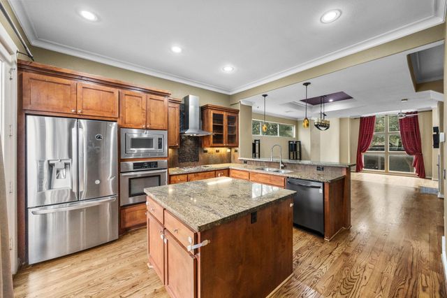 510 Jackson Hill Street, Houston, TX 77007