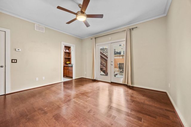 510 Jackson Hill Street, Houston, TX 77007