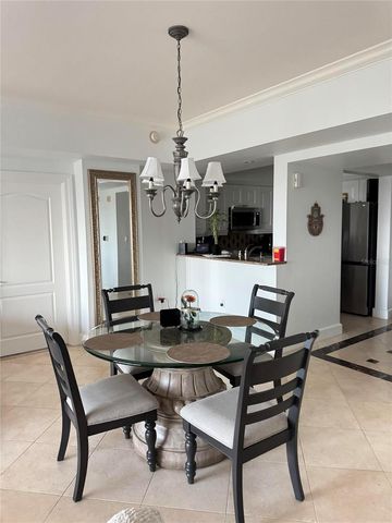 7593 GATHERING DRIVE 706, Reunion, FL 34747