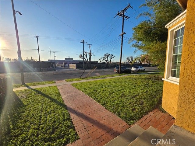 3824 Clark Avenue, Long Beach, CA 90808