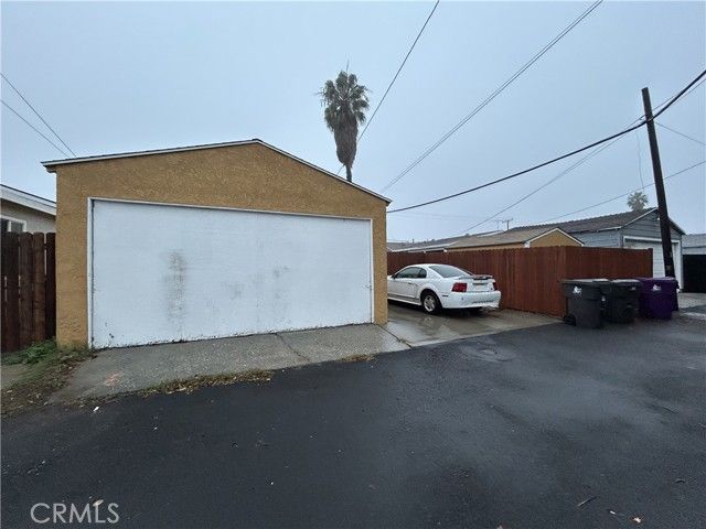 3824 Clark Avenue, Long Beach, CA 90808