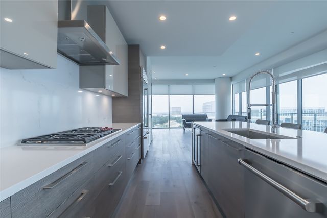7901 Windrose Avenue 1001, Plano, TX 75024