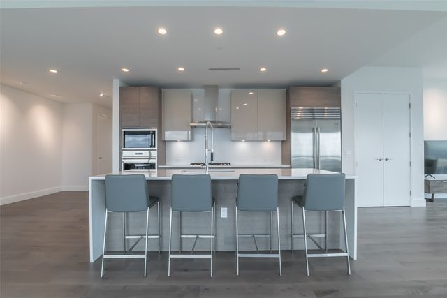 7901 Windrose Avenue 1001, Plano, TX 75024