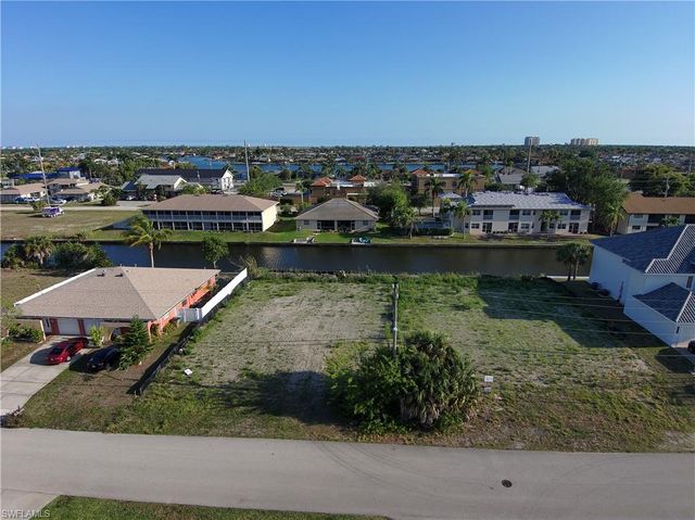 628 47th ST, Cape Coral, FL 33914