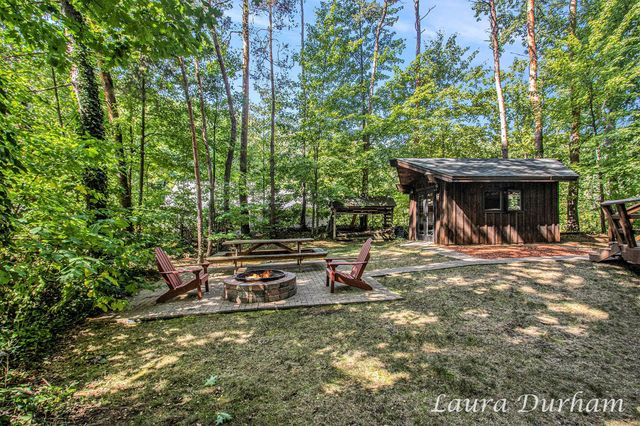 6480 Island Lake Road, Holland, MI 49423
