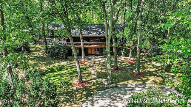 6480 Island Lake Road, Holland, MI 49423